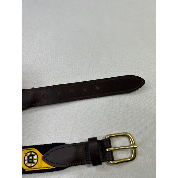 Vineyard Vines Boston Bruins Cloth and Leather Belt Size 28 - Picture 4 of 5